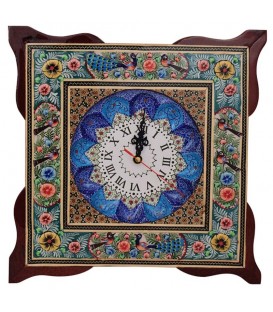 Horloge khatamkari et émaillée