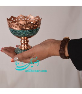 Coupe à noix incrustée de turquoise