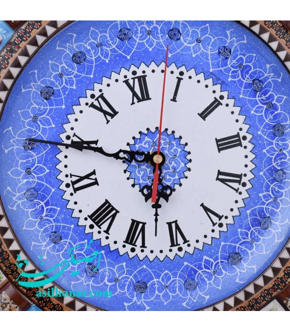 Horloge chic en émail et en khatam