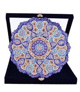 Assiette en émail 
